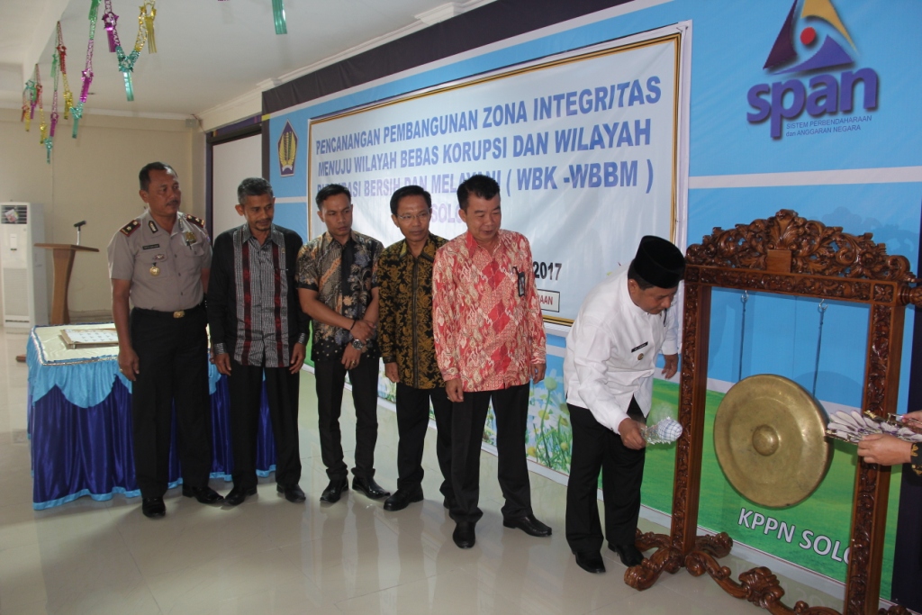 Pencanangan zona integritas di KPPN Solok